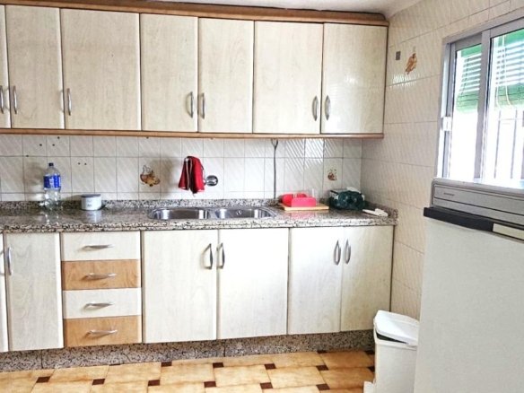 7 Bedroom 2 Bathroom Villa in Arenas Del Rey - Caza De Casa