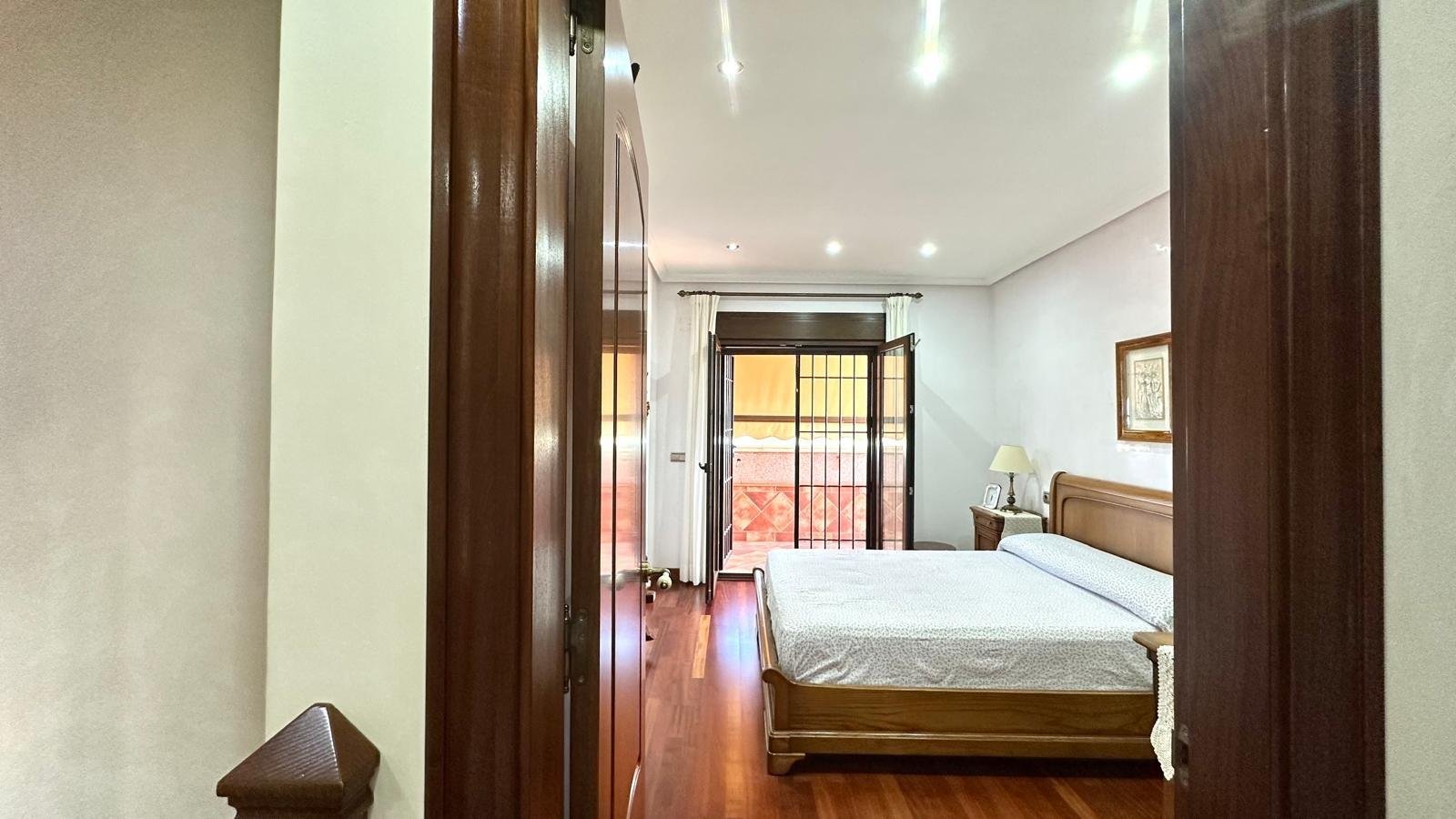 2-22 4 Bedroom 3 Bathroom Town House in Torrevieja - Caza De Casa