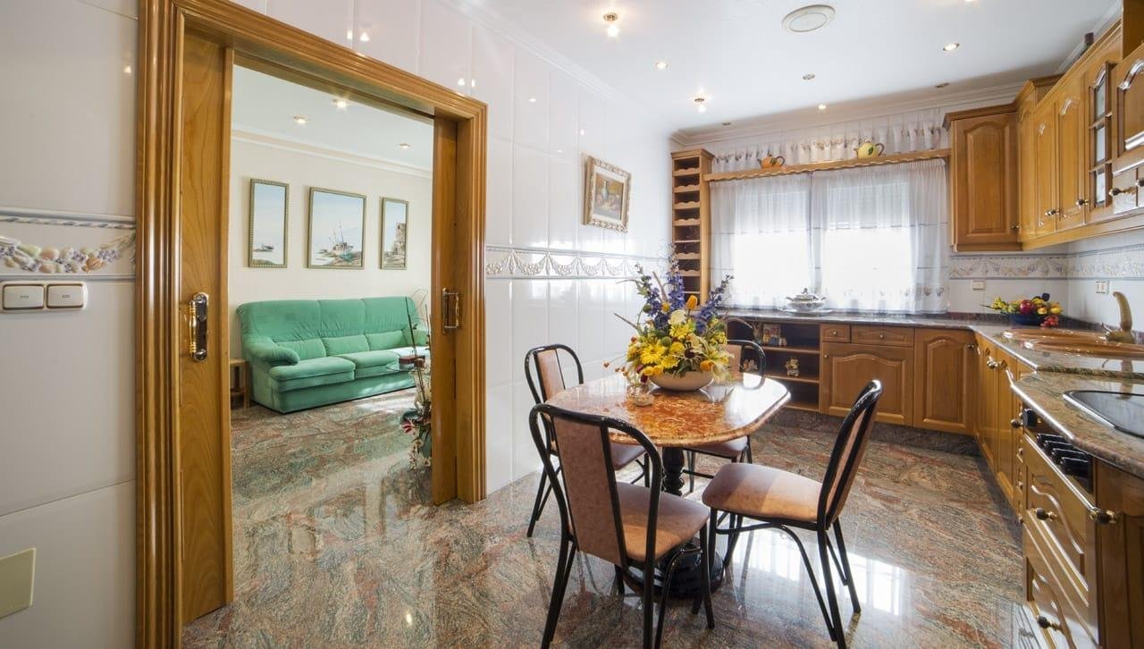 5 Bedroom 5 Bathroom Town House in Los Alcazares - Caza De Casa