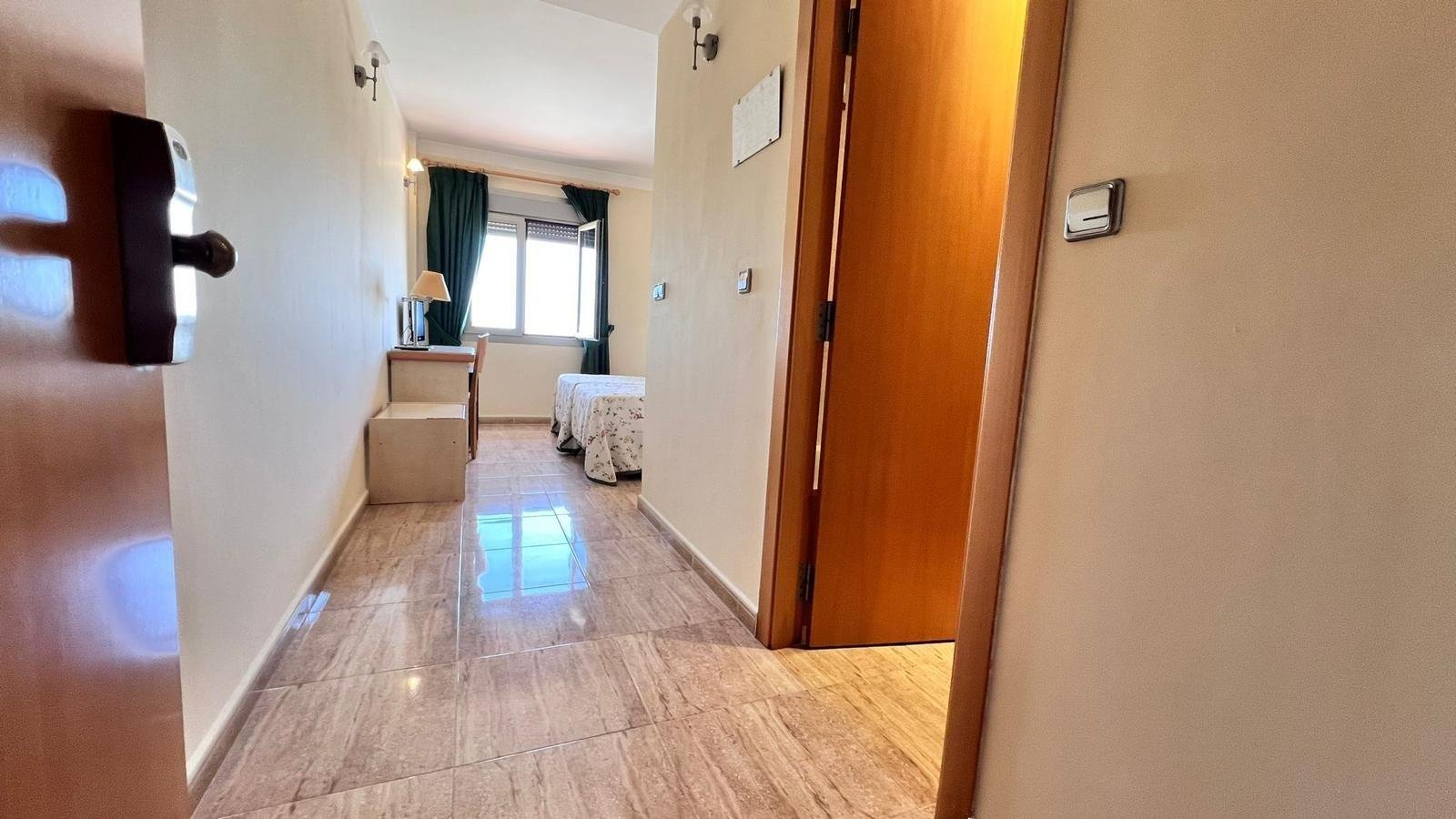 33 Bed Commercial in Los Montesinos - Caza De Casa