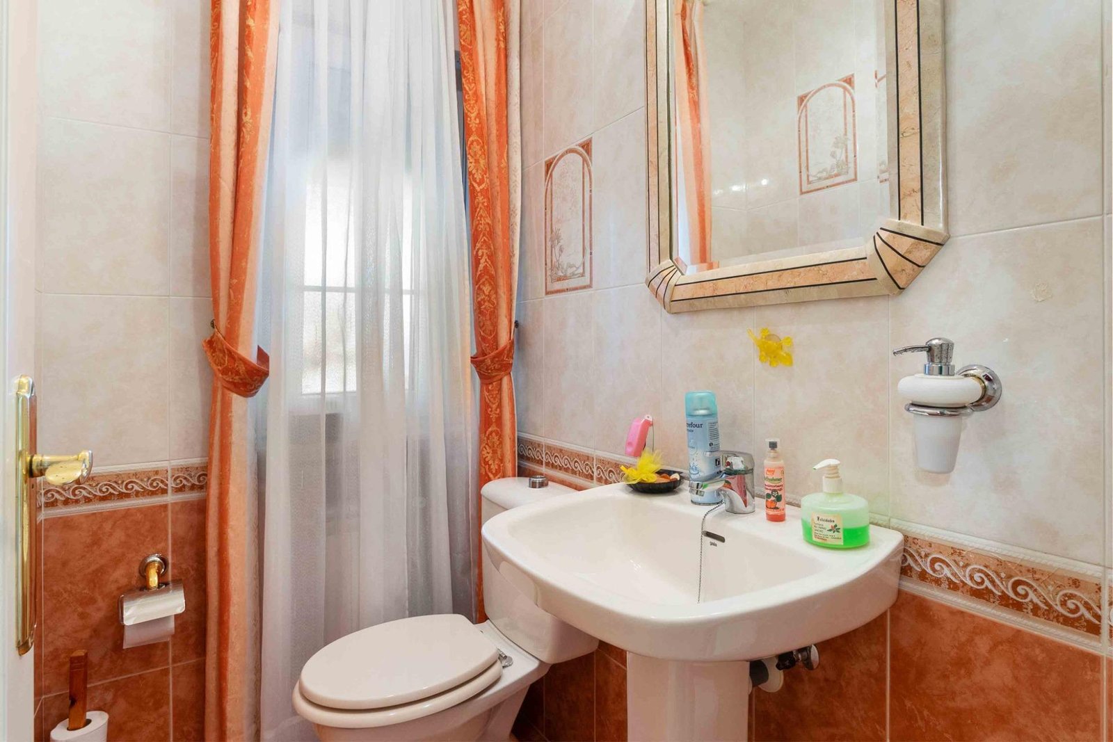 3 Bedroom 4 Bathroom Villa in Cabo Roig - Caza De Casa