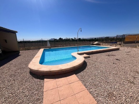 2 Bedroom 1 Bathroom Finca in Daya Nueva - Caza De Casa
