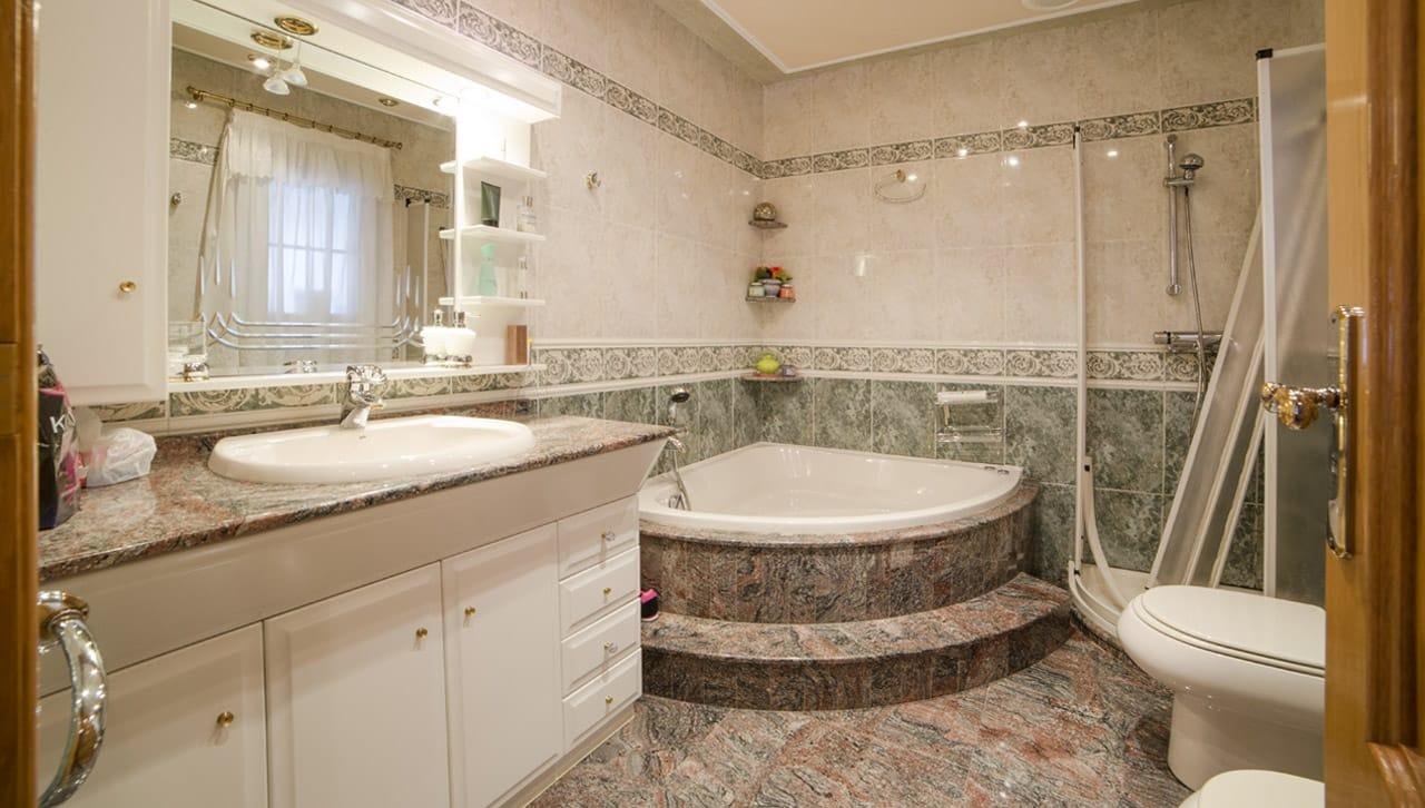 5 Bedroom 5 Bathroom Town House in Los Alcazares - Caza De Casa