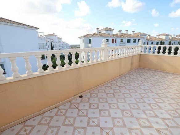 5 Bedroom 4 Bathroom Villa in Orihuela Costa - Caza De Casa