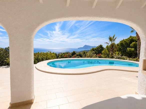 3 Bedroom 3 Bathroom Villa in Altea - Caza De Casa