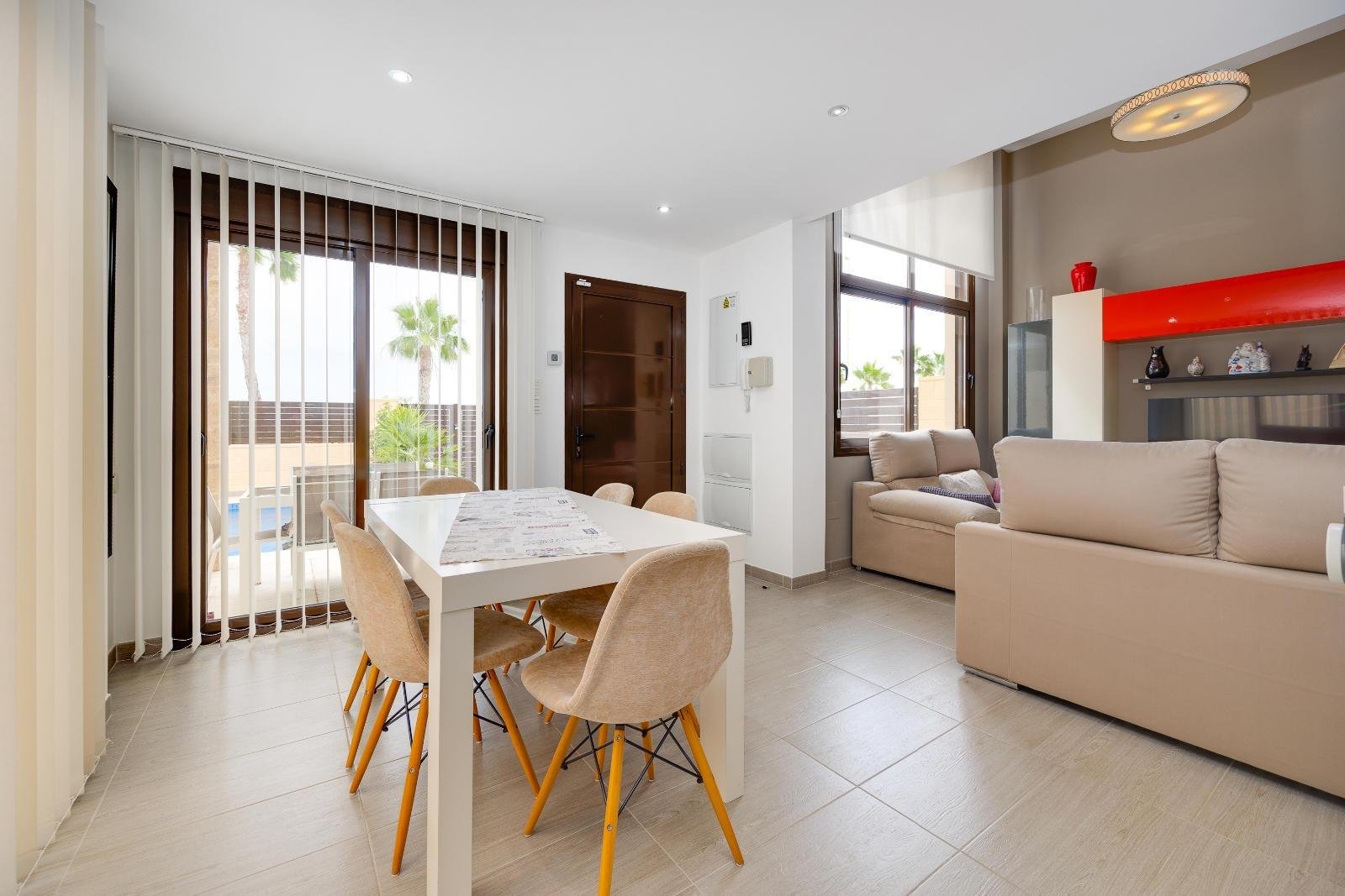 3 Bedroom 3 Bathroom Villa in Ciudad Quesada - Caza De Casa