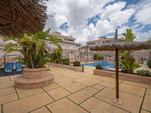 2 Bed 2 Bath Town House in Orihuela Costa - Caza De Casa