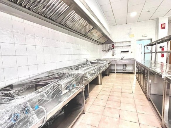 33 Bed Commercial in Los Montesinos - Caza De Casa
