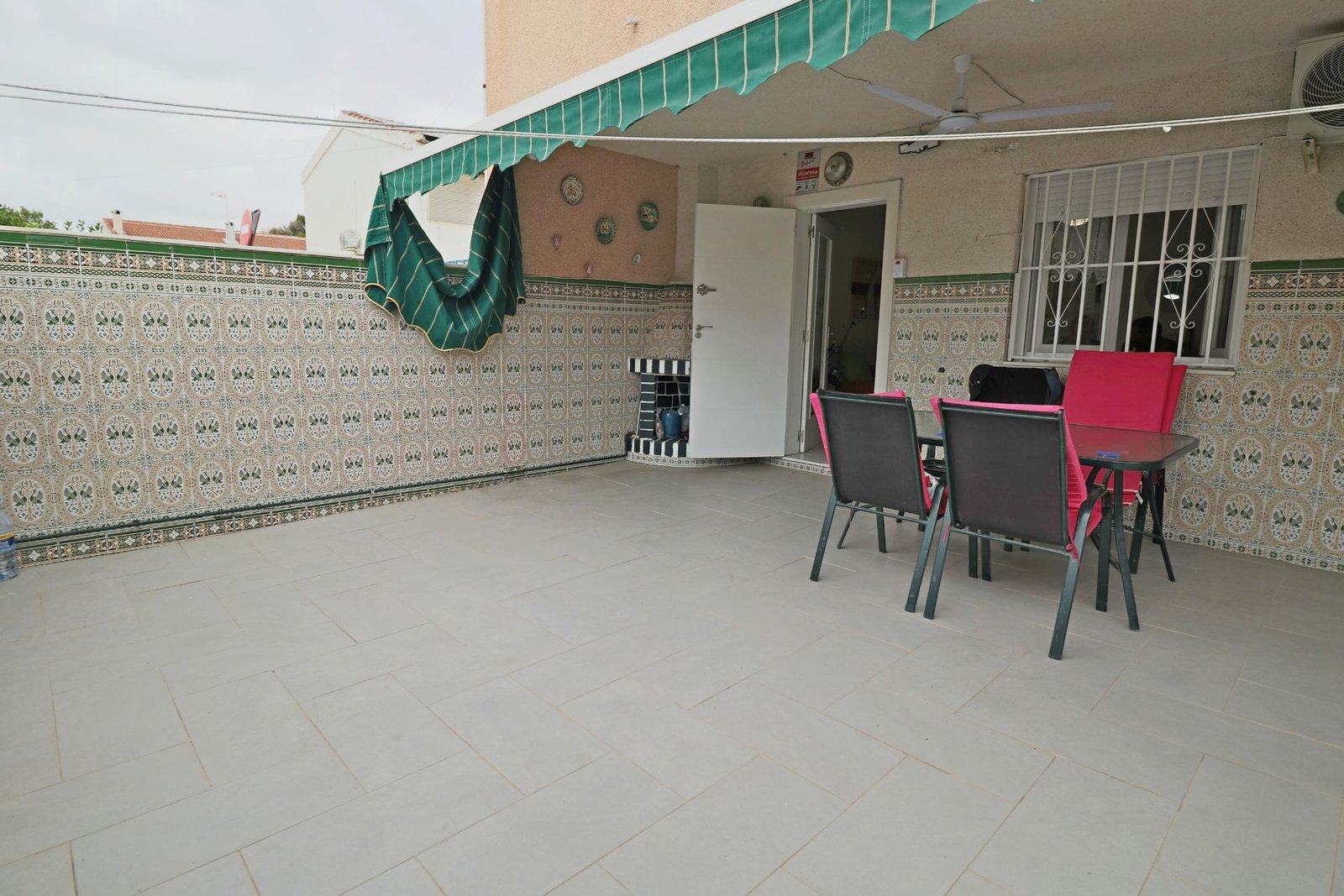 3 Bedroom 2 Bathroom Town House in Torrevieja - Caza De Casa