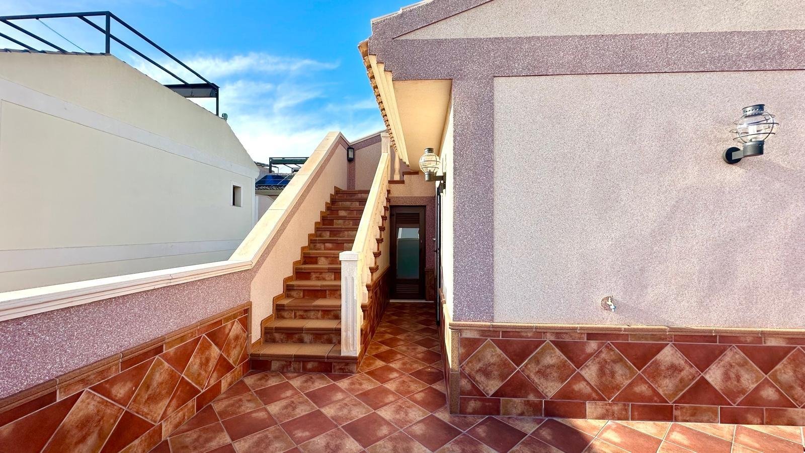 2-28 4 Bedroom 3 Bathroom Town House in Torrevieja - Caza De Casa
