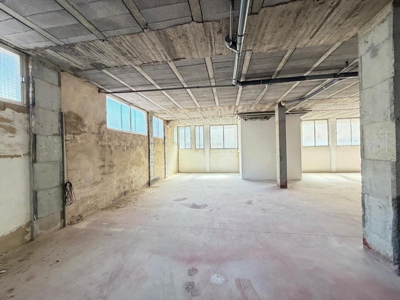 2-29 Commercial in Torrevieja - Caza De Casa