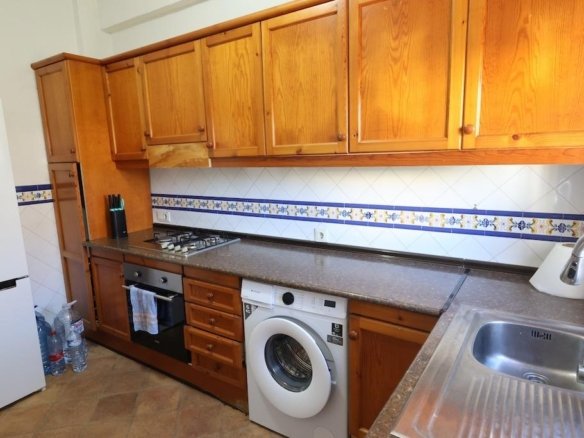 4 Bedroom 2 Bathroom Villa in Orihuela Costa - Caza De Casa