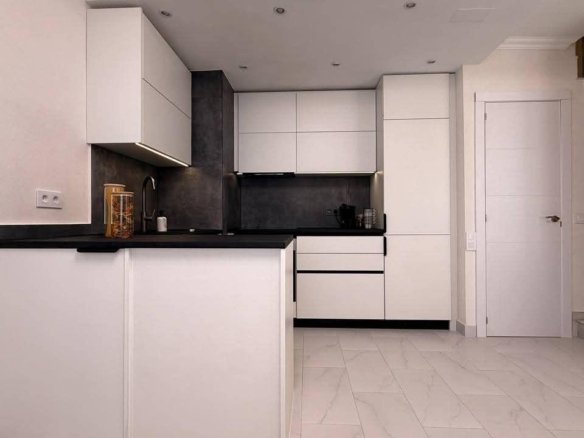 3 Bedroom 2 Bathroom Town House in Torrevieja - Caza De Casa