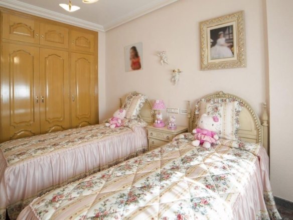 5 Bedroom 5 Bathroom Town House in Los Alcazares - Caza De Casa