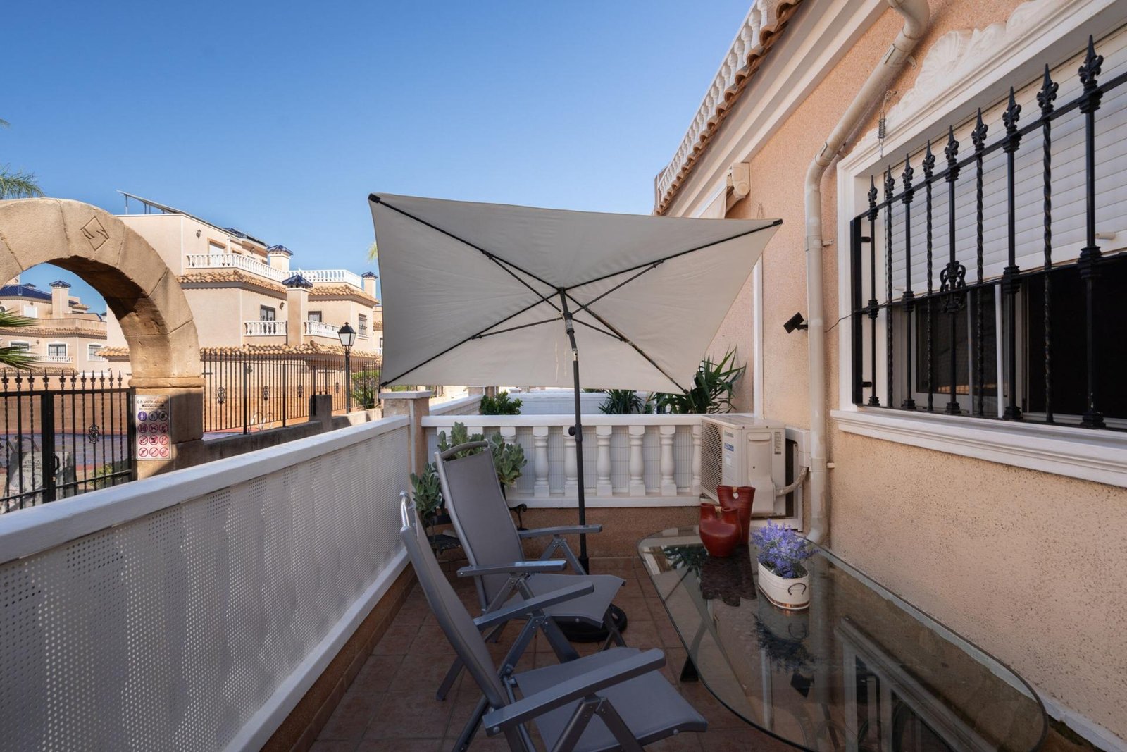 2 Bed 2 Bath Town House in Orihuela Costa - Caza De Casa
