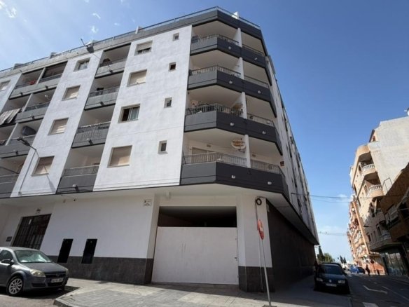 160 m² Land in Torrevieja - Caza De Casa