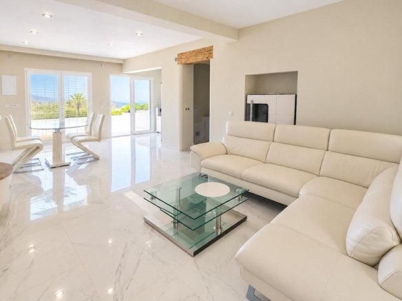 3 Bedroom 3 Bathroom Villa in Altea - Caza De Casa