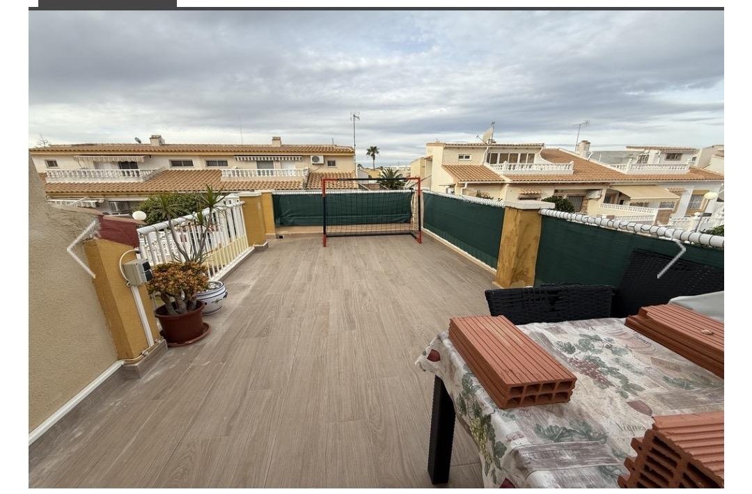4 Bedroom 3 Bathroom Town House in Orihuela Costa - Caza De Casa