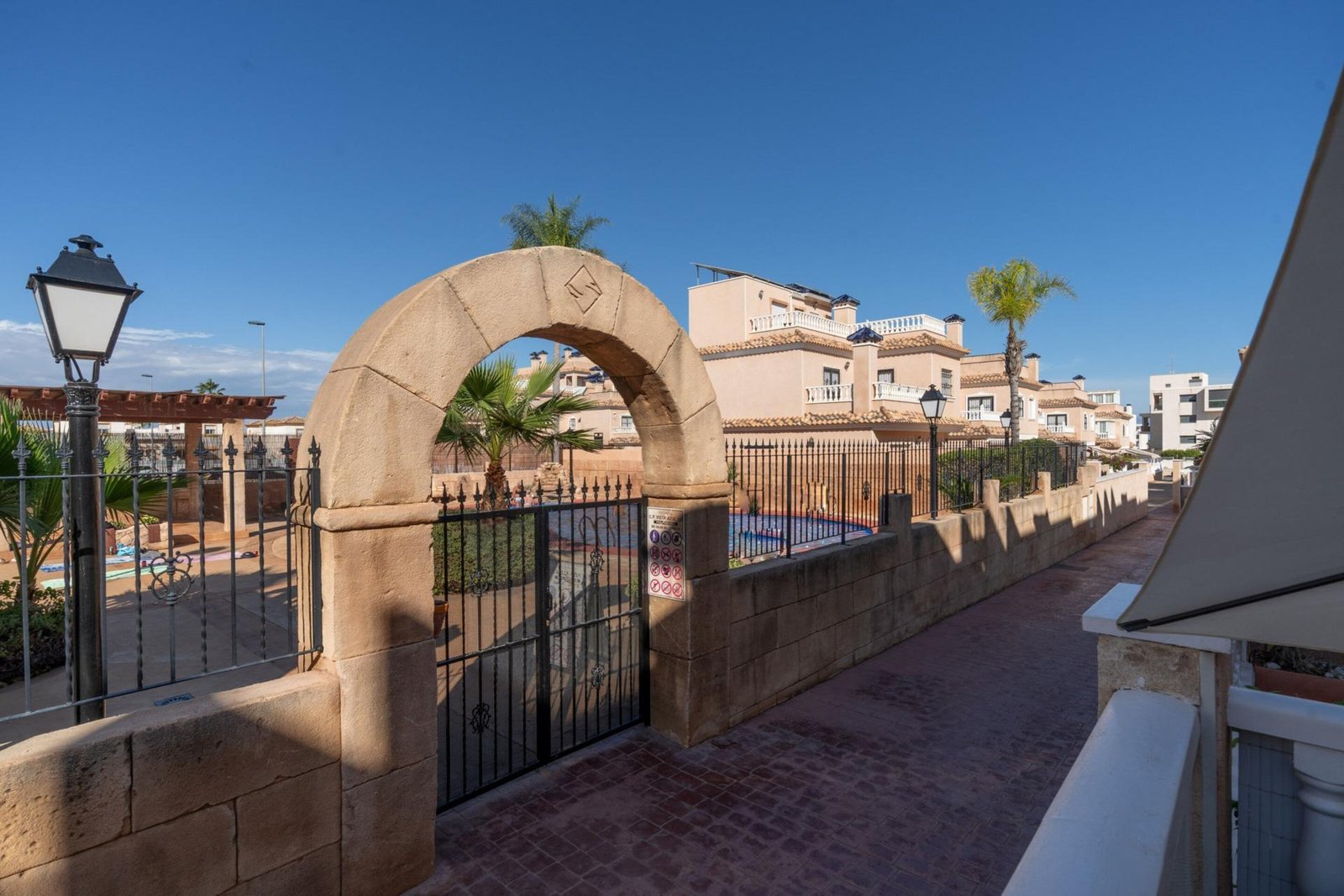 2 Bed 2 Bath Town House in Orihuela Costa - Caza De Casa