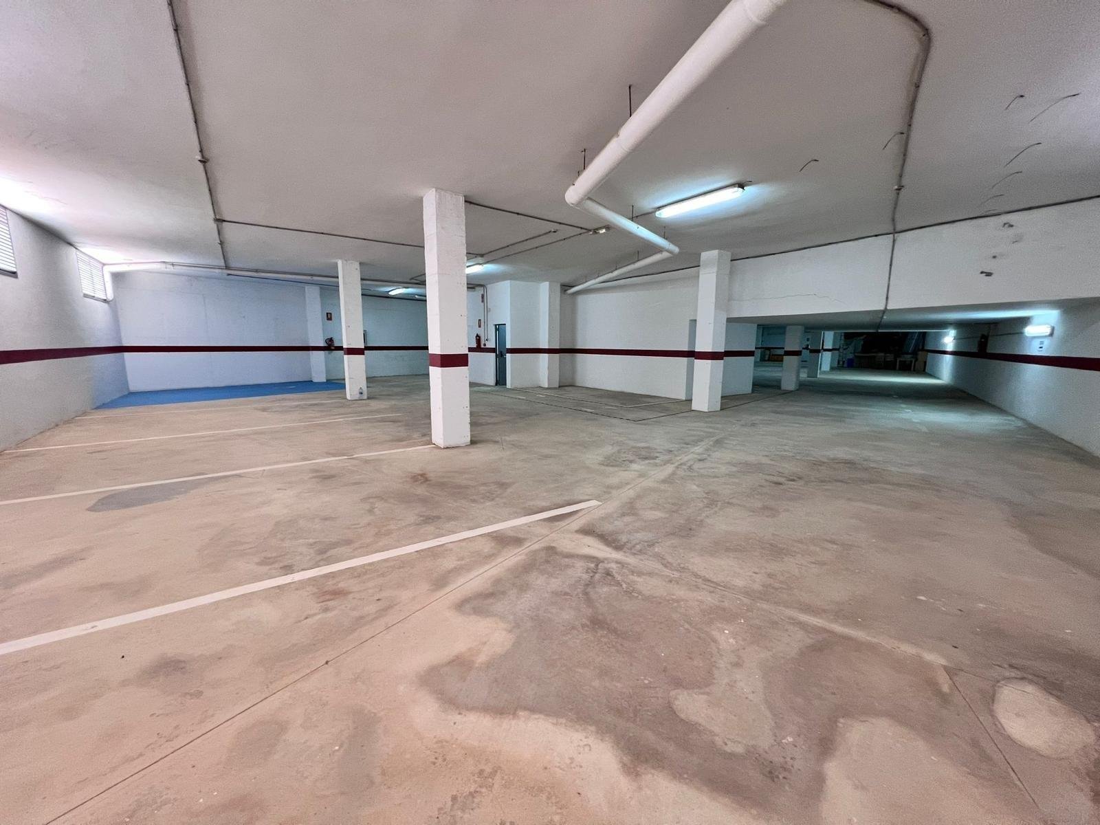 33 Bed Commercial in Los Montesinos - Caza De Casa