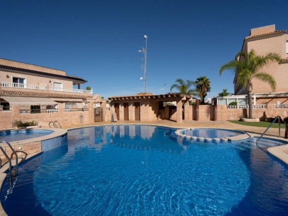 2 Bed 2 Bath Town House in Orihuela Costa - Caza De Casa