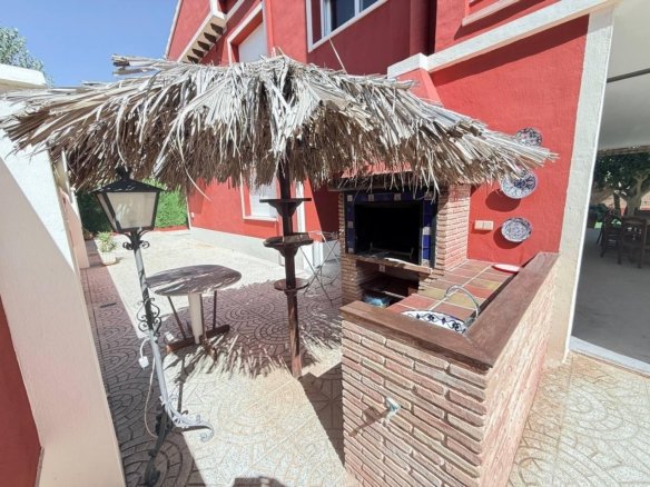 5 Bed 3 Bath Villa in Campoamor - Caza De Casa