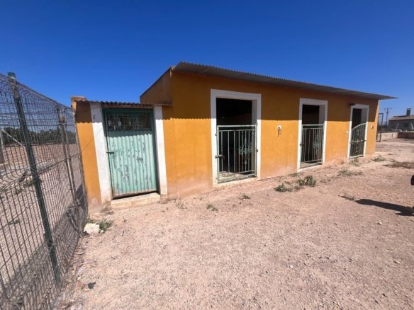 2 Bedroom 1 Bathroom Finca in Daya Nueva - Caza De Casa