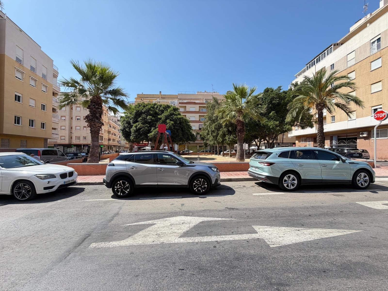 2-33 Commercial in Torrevieja - Caza De Casa