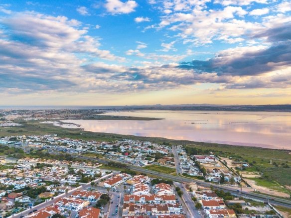 1 Bedroom 1 Bathroom Town House in Torrevieja - Caza De Casa
