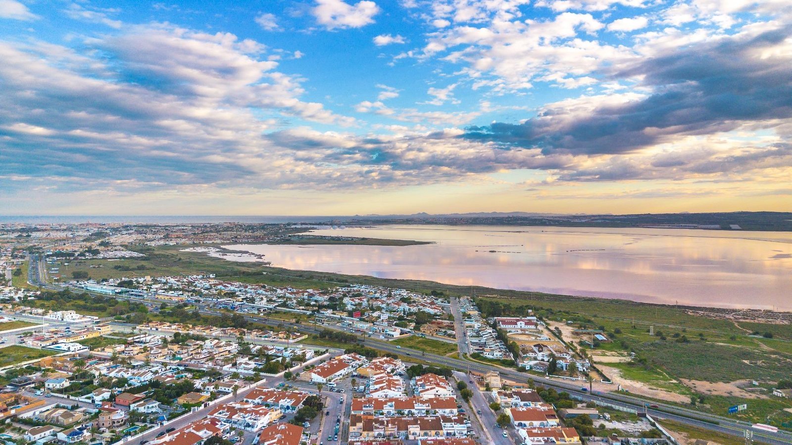 1 Bedroom 1 Bathroom Town House in Torrevieja - Caza De Casa