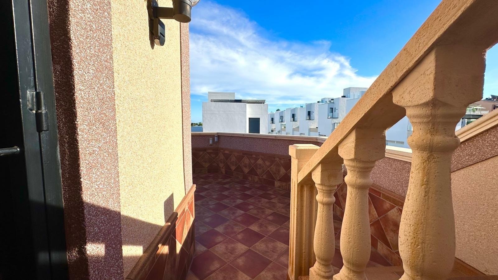 2-35 4 Bedroom 3 Bathroom Town House in Torrevieja - Caza De Casa