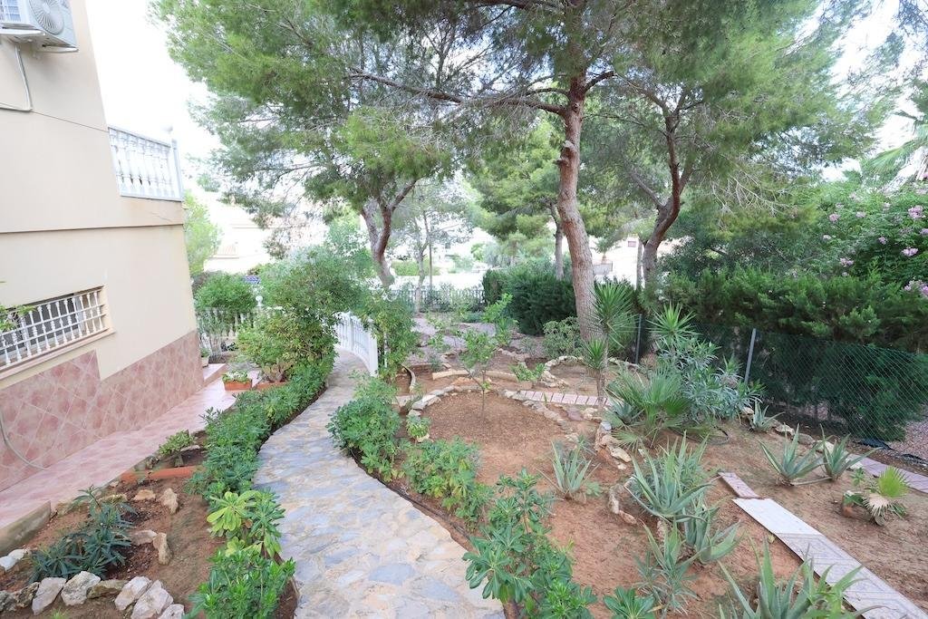 5 Bedroom 4 Bathroom Villa in Orihuela Costa - Caza De Casa