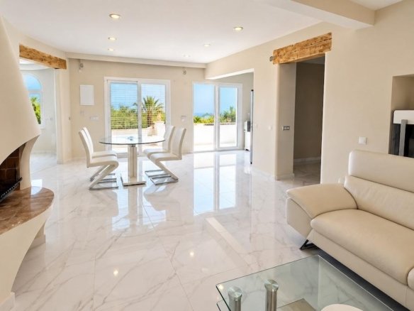 3 Bedroom 3 Bathroom Villa in Altea - Caza De Casa