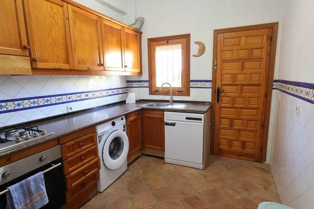 4 Bedroom 2 Bathroom Villa in Orihuela Costa - Caza De Casa