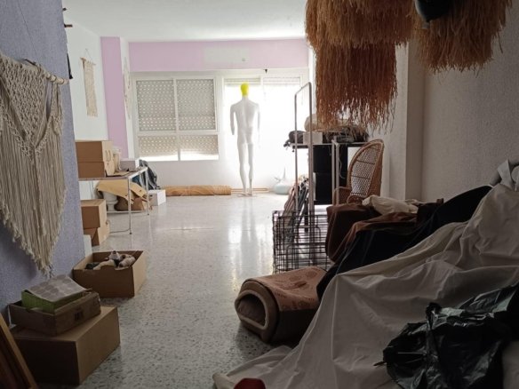 Commercial in El Altet - Caza De Casa