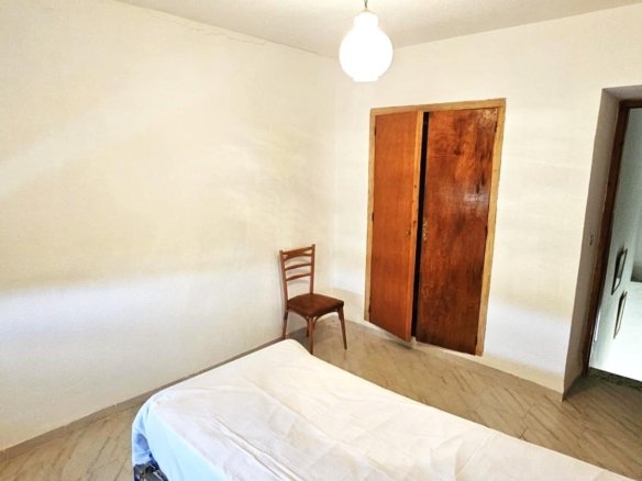 7 Bedroom 2 Bathroom Villa in Arenas Del Rey - Caza De Casa