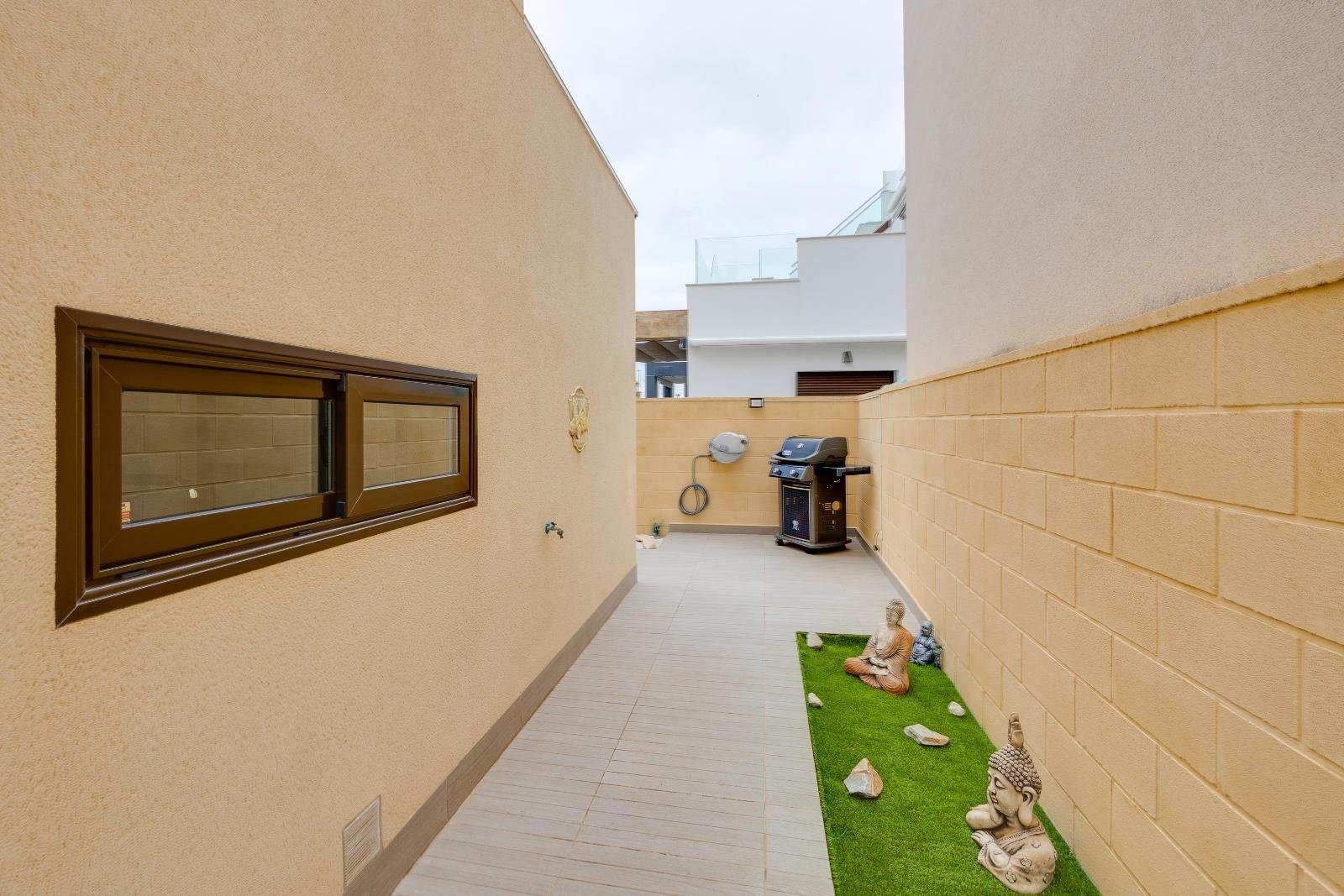 3 Bedroom 3 Bathroom Villa in Ciudad Quesada - Caza De Casa