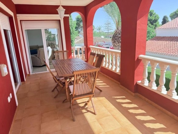 5 Bed 3 Bath Villa in Campoamor - Caza De Casa