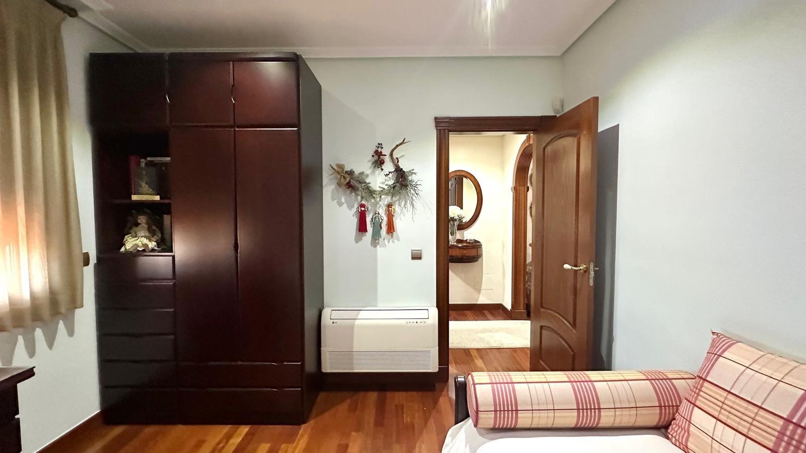 2-49 4 Bedroom 3 Bathroom Town House in Torrevieja - Caza De Casa