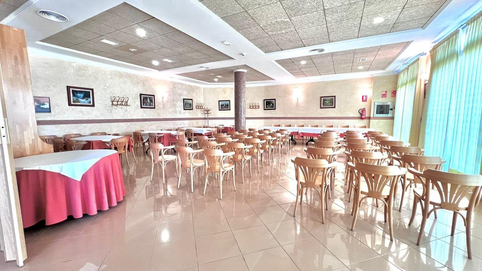 33 Bed Commercial in Los Montesinos - Caza De Casa