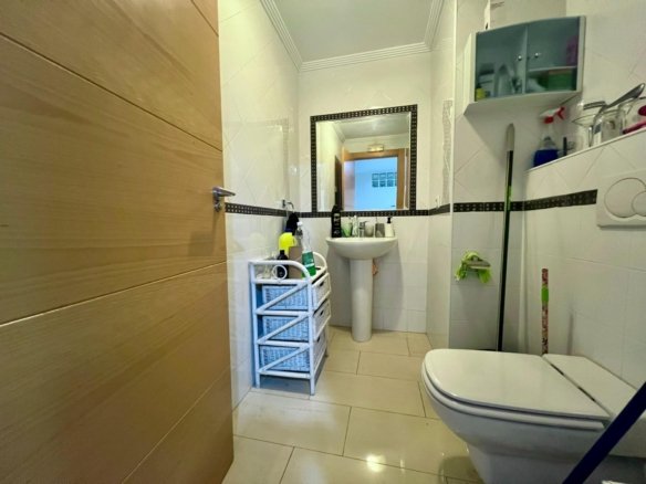 Commercial in Orihuela - Caza De Casa