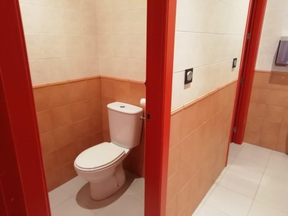 1 Bathroom Commercial in Bigastro - Caza De Casa