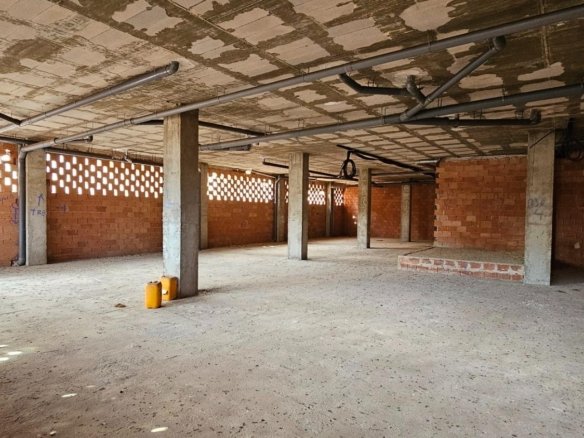 Commercial in San Pedro del Pinatar - Caza De Casa