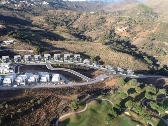 42,125 m² Land in Mijas - Caza De Casa