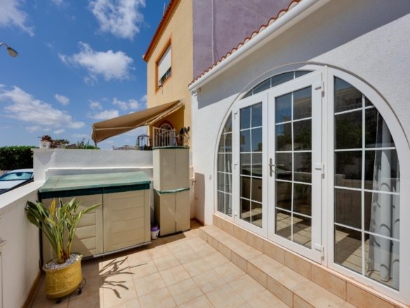 1 Bedroom 1 Bathroom Town House in Torrevieja - Caza De Casa