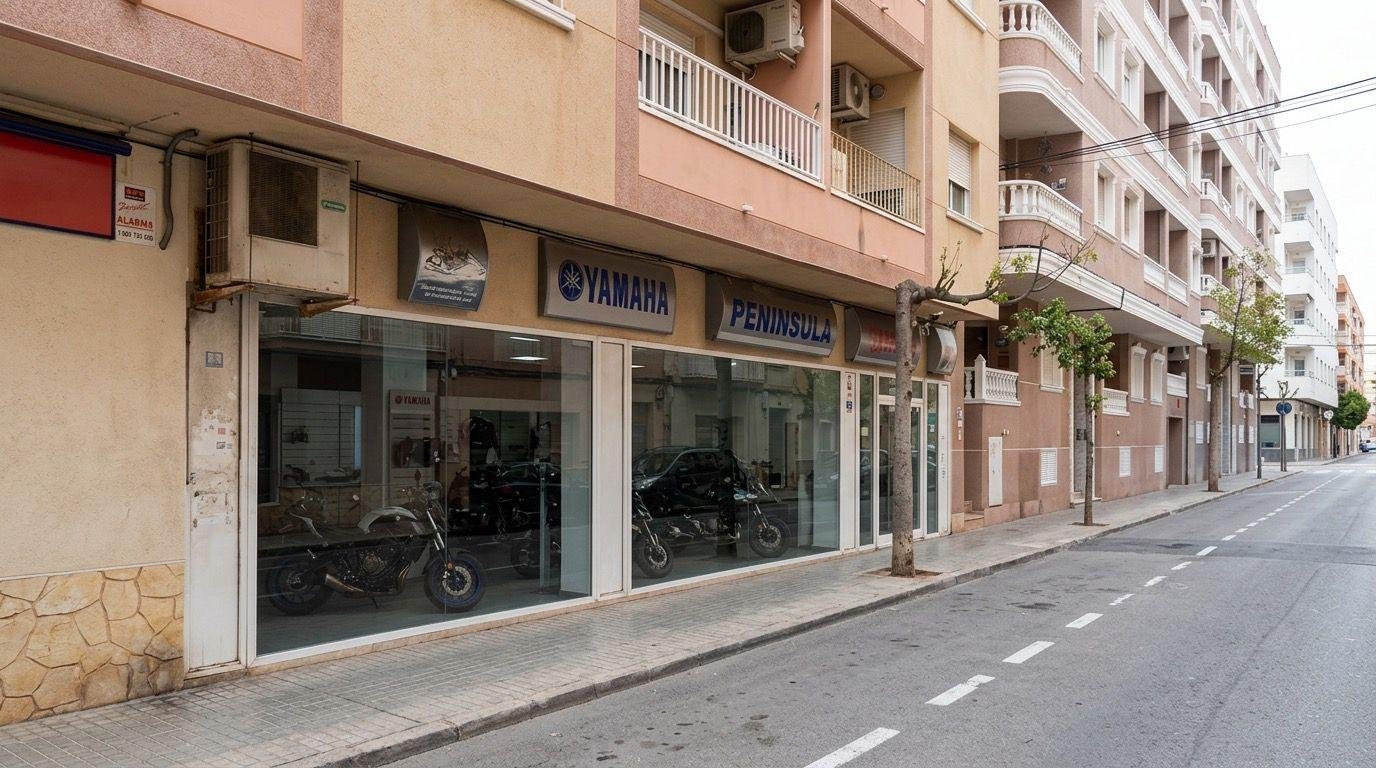 1 Bathroom Commercial in Torrevieja - Caza De Casa