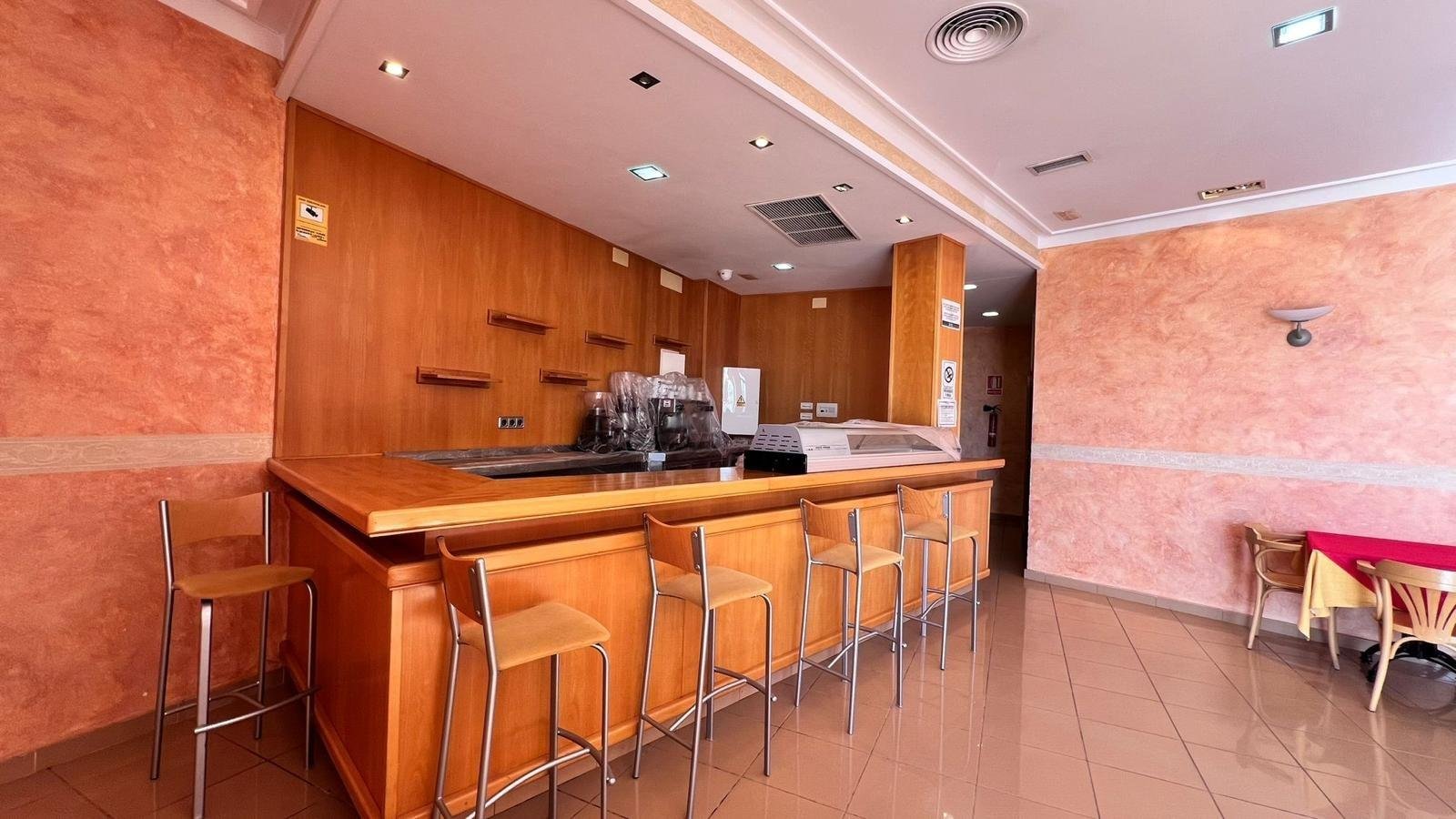 33 Bed Commercial in Los Montesinos - Caza De Casa