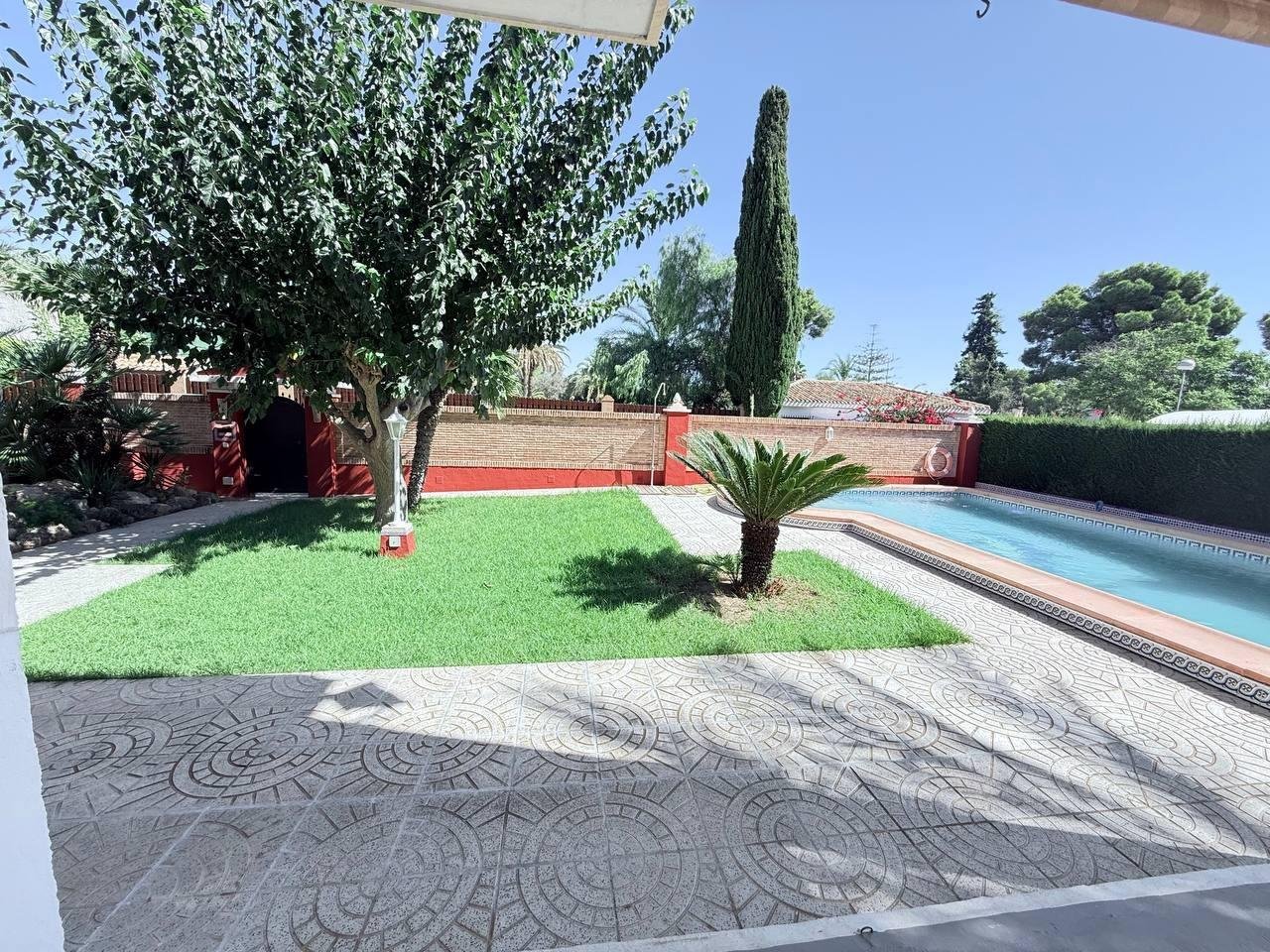 5 Bed 3 Bath Villa in Campoamor - Caza De Casa