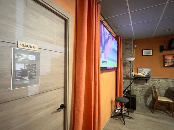 Commercial in Torrevieja - Caza De Casa