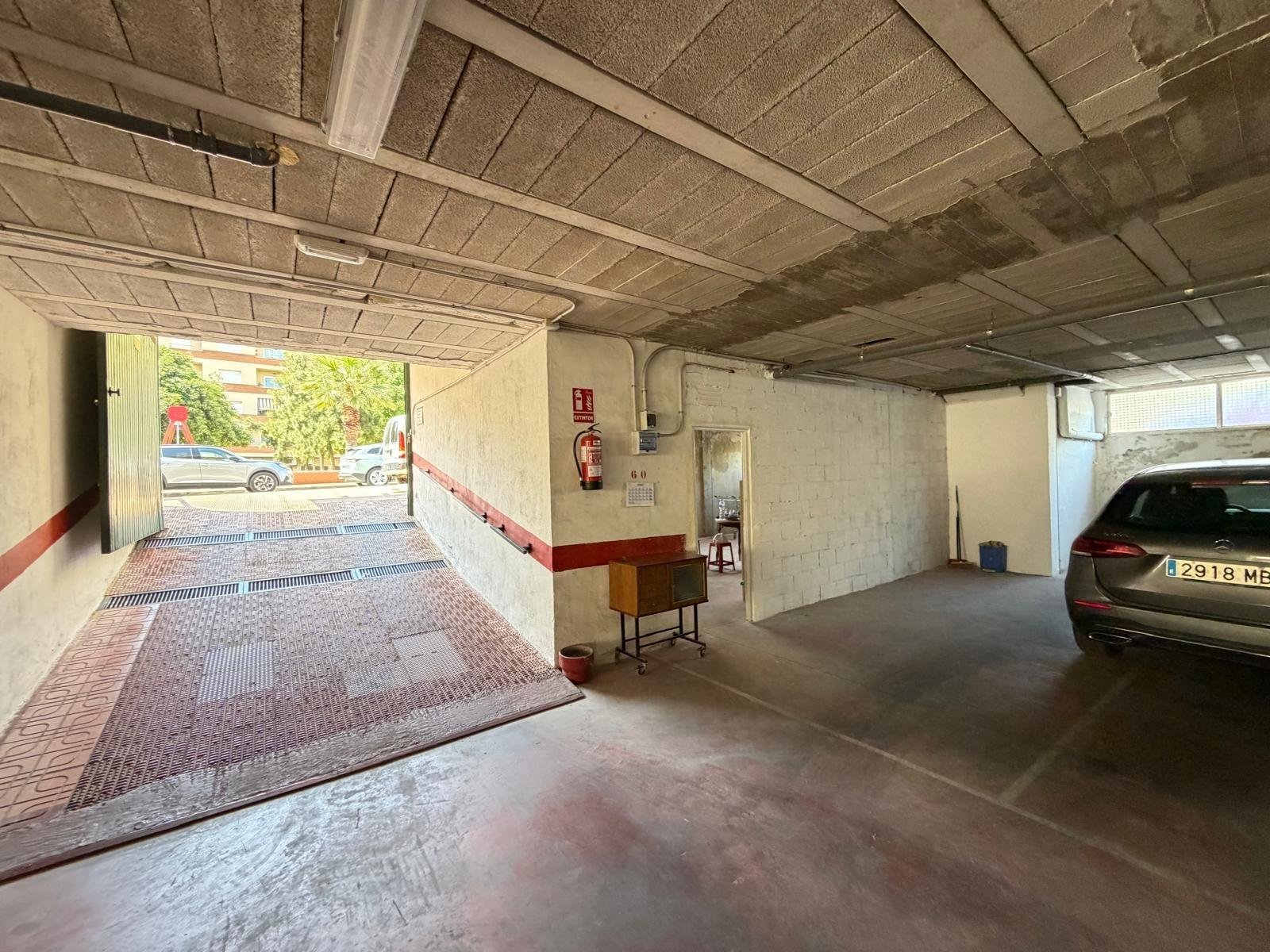 2-7 Commercial in Torrevieja - Caza De Casa